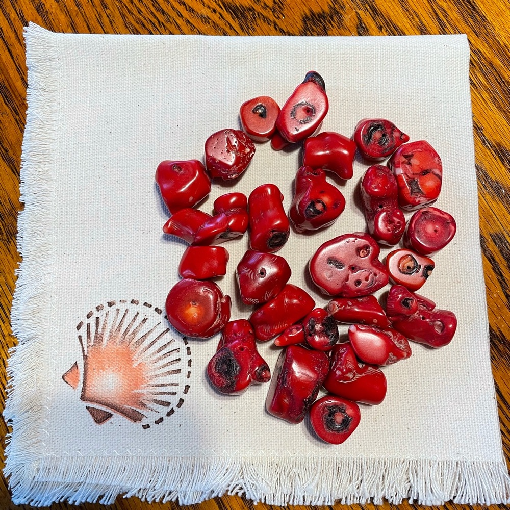 Vibrant Red Coral Beads - Picture 4 of 4